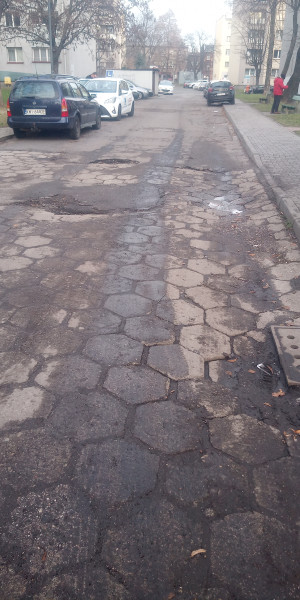 Zdjęcie 1 przedstawia problem zgłoszony w tym alercie
