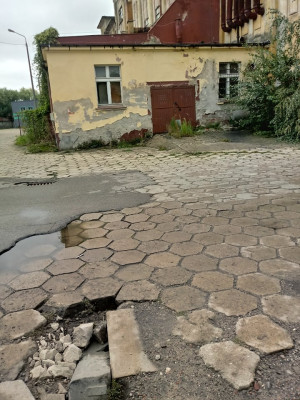 Zdjęcie 1 przedstawia problem zgłoszony w tym alercie