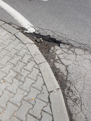 Zdjęcie 2 przedstawia problem zgłoszony w tym alercie