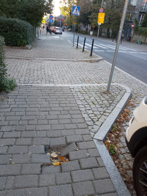 Zdjęcie 1 przedstawia problem zgłoszony w tym alercie
