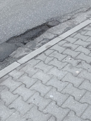 Zdjęcie 1 przedstawia problem zgłoszony w tym alercie