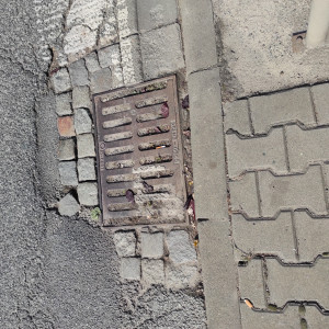 Zdjęcie 1 przedstawia problem zgłoszony w tym alercie