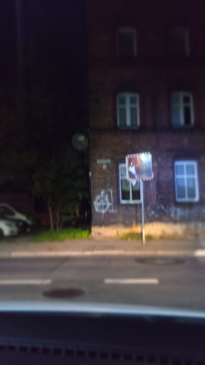 Zdjęcie 1 przedstawia problem zgłoszony w tym alercie