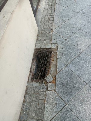 Zdjęcie 2 przedstawia problem zgłoszony w tym alercie
