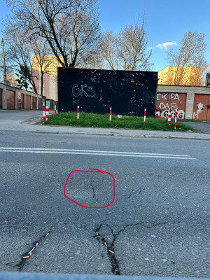Zdjęcie 2 przedstawia problem zgłoszony w tym alercie