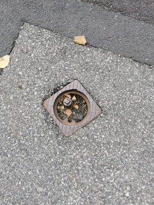 Zdjęcie 1 przedstawia problem zgłoszony w tym alercie