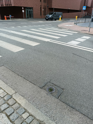 Zdjęcie 1 przedstawia problem zgłoszony w tym alercie