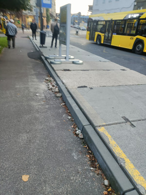 Zdjęcie 1 przedstawia problem zgłoszony w tym alercie