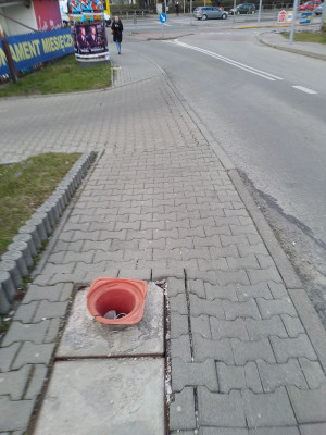 Zdjęcie 1 przedstawia problem zgłoszony w tym alercie