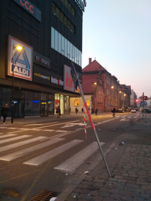 Zdjęcie 1 przedstawia problem zgłoszony w tym alercie