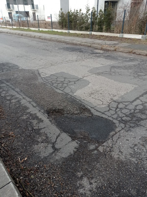 Zdjęcie 2 przedstawia problem zgłoszony w tym alercie