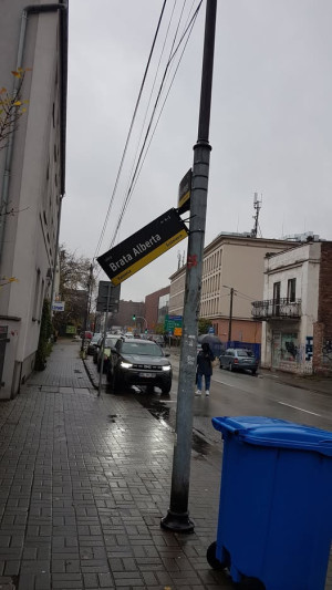 Zdjęcie 1 przedstawia problem zgłoszony w tym alercie