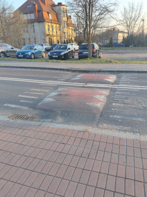 Zdjęcie 1 przedstawia problem zgłoszony w tym alercie