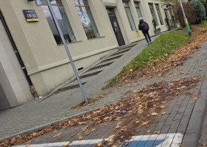 Zdjęcie 2 przedstawia problem zgłoszony w tym alercie