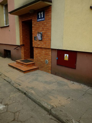 Zdjęcie 4 przedstawia problem zgłoszony w tym alercie