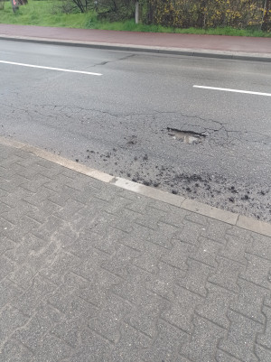 Zdjęcie 1 przedstawia problem zgłoszony w tym alercie
