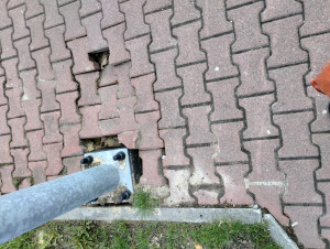 Zdjęcie 1 przedstawia problem zgłoszony w tym alercie