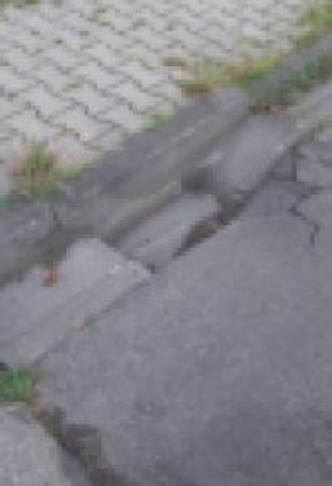 Zdjęcie 1 przedstawia problem zgłoszony w tym alercie