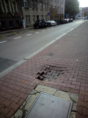 Zdjęcie 2 przedstawia problem zgłoszony w tym alercie