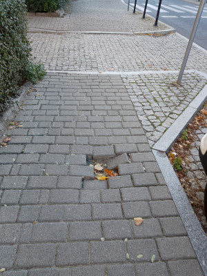 Zdjęcie 2 przedstawia problem zgłoszony w tym alercie