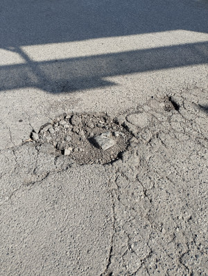 Zdjęcie 1 przedstawia problem zgłoszony w tym alercie