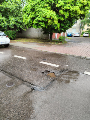 Zdjęcie 2 przedstawia problem zgłoszony w tym alercie