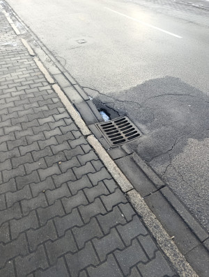 Zdjęcie 1 przedstawia problem zgłoszony w tym alercie