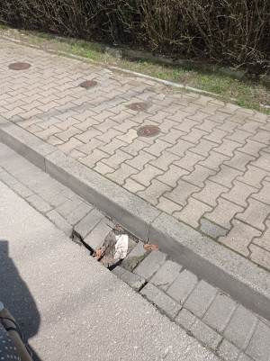 Zdjęcie 3 przedstawia problem zgłoszony w tym alercie