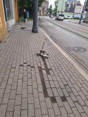 Zdjęcie 1 przedstawia problem zgłoszony w tym alercie