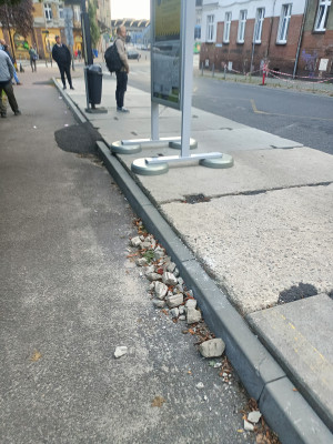 Zdjęcie 2 przedstawia problem zgłoszony w tym alercie