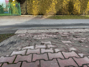 Zdjęcie 1 przedstawia problem zgłoszony w tym alercie