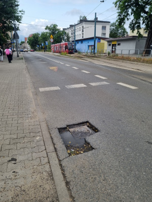 Zdjęcie 1 przedstawia problem zgłoszony w tym alercie