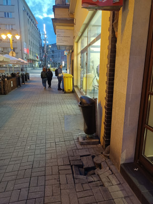 Zdjęcie 1 przedstawia problem zgłoszony w tym alercie