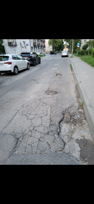 Zdjęcie 2 przedstawia problem zgłoszony w tym alercie