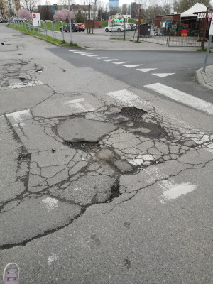 Zdjęcie 2 przedstawia problem zgłoszony w tym alercie