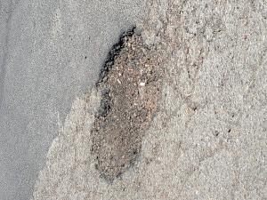 Zdjęcie 1 przedstawia problem zgłoszony w tym alercie