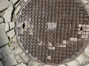 Zdjęcie 1 przedstawia problem zgłoszony w tym alercie