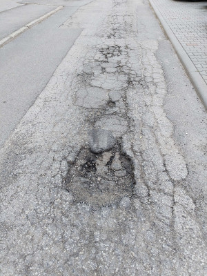 Zdjęcie 2 przedstawia problem zgłoszony w tym alercie