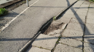 Zdjęcie 2 przedstawia problem zgłoszony w tym alercie