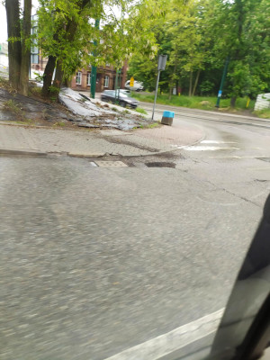Zdjęcie 1 przedstawia problem zgłoszony w tym alercie