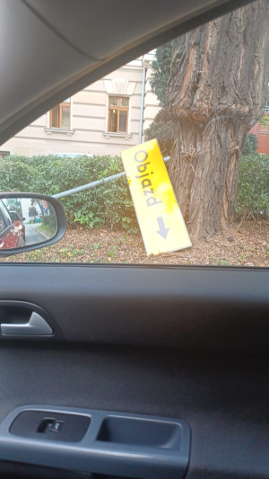 Zdjęcie 1 przedstawia problem zgłoszony w tym alercie