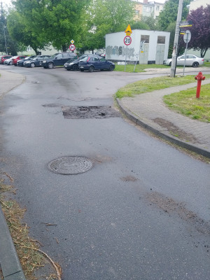 Zdjęcie 1 przedstawia problem zgłoszony w tym alercie