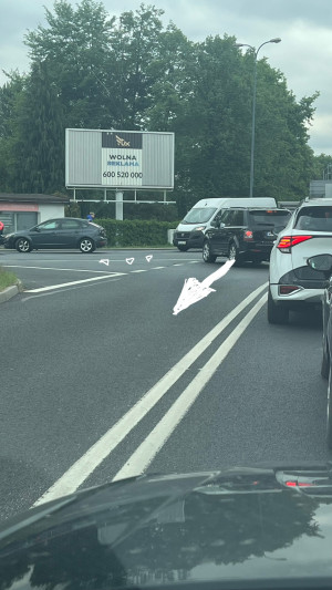 Zdjęcie 1 przedstawia problem zgłoszony w tym alercie