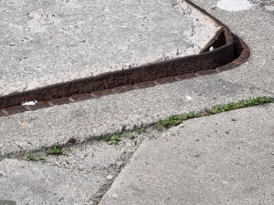 Zdjęcie 2 przedstawia problem zgłoszony w tym alercie