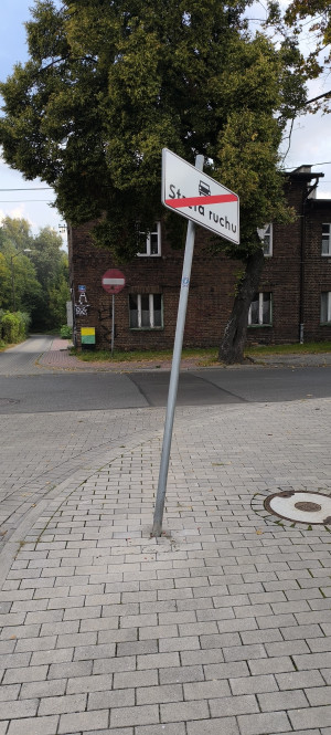 Zdjęcie 1 przedstawia problem zgłoszony w tym alercie