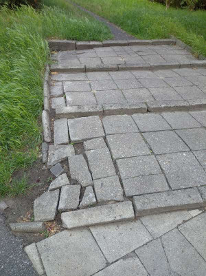 Zdjęcie 2 przedstawia problem zgłoszony w tym alercie