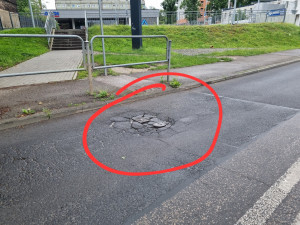Zdjęcie 3 przedstawia problem zgłoszony w tym alercie