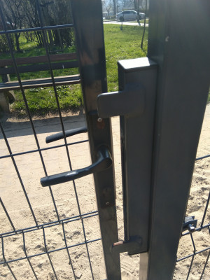 Zdjęcie 1 przedstawia problem zgłoszony w tym alercie