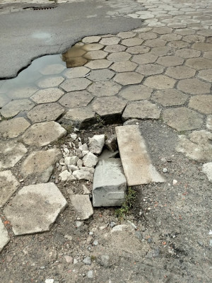 Zdjęcie 2 przedstawia problem zgłoszony w tym alercie