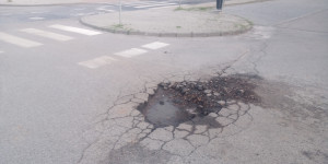 Zdjęcie 1 przedstawia problem zgłoszony w tym alercie